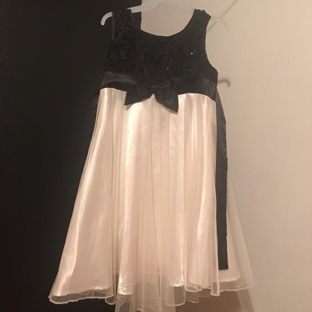 Black and white holiday dress